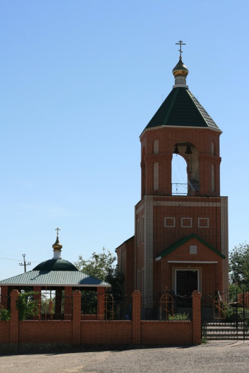 Церковь Троицы Живоначальной, Троицкое (Целинный район, Республика Калмыкия). фасады