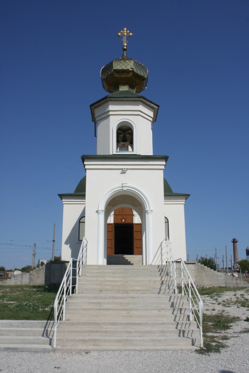 Церковь Луки (Войно-Ясенецкого) в микрорайоне Спутник-2, Евпатория (Евпатория, город, Республика Крым). фасады