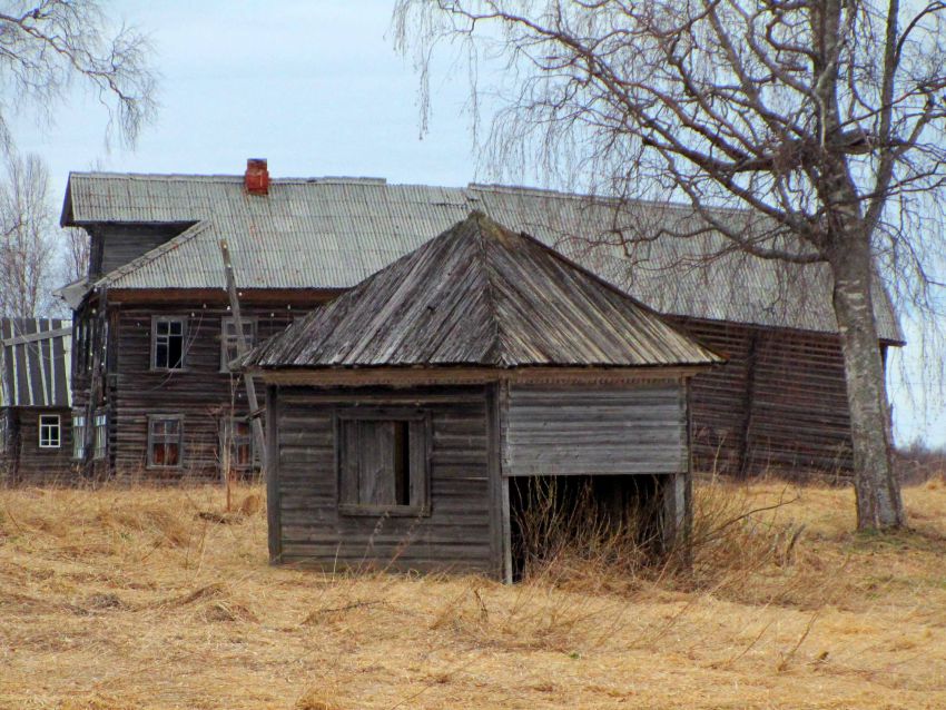 Часовня Модеста и Власия, Чекуево (Онежский район, Архангельская область). фасады, вид с юго-востока
