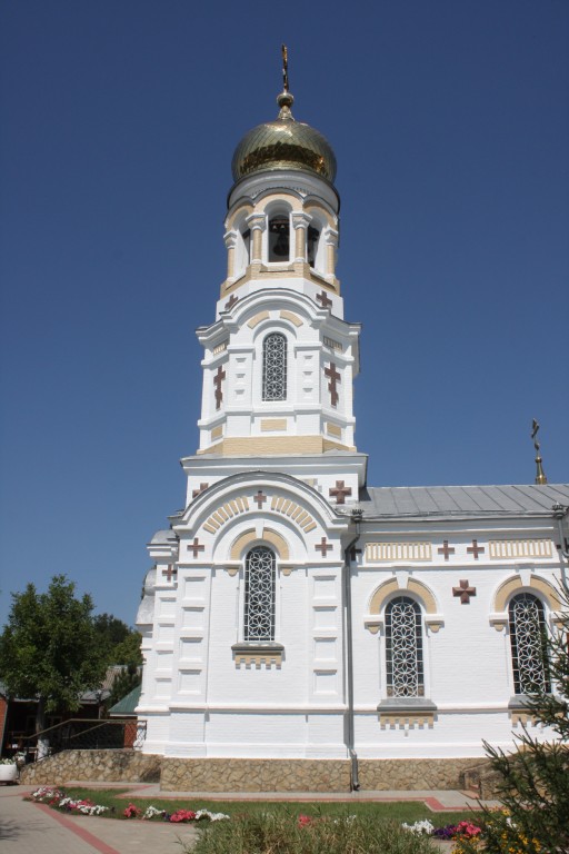 Славянск-на-Кубани. Церковь Успения Пресвятой Богородицы. фасады