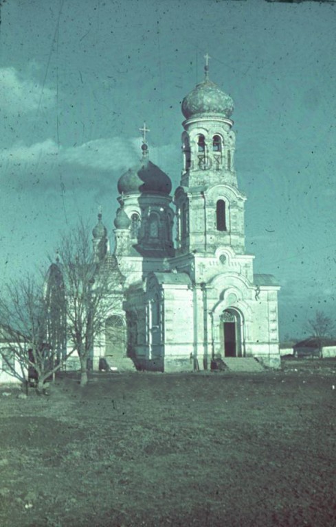 Церковь Успения Пресвятой Богородицы, Славянск-на-Кубани (Славянский район, Краснодарский край). архивная фотография, Фото 1942 г. с аукциона e-bay.de