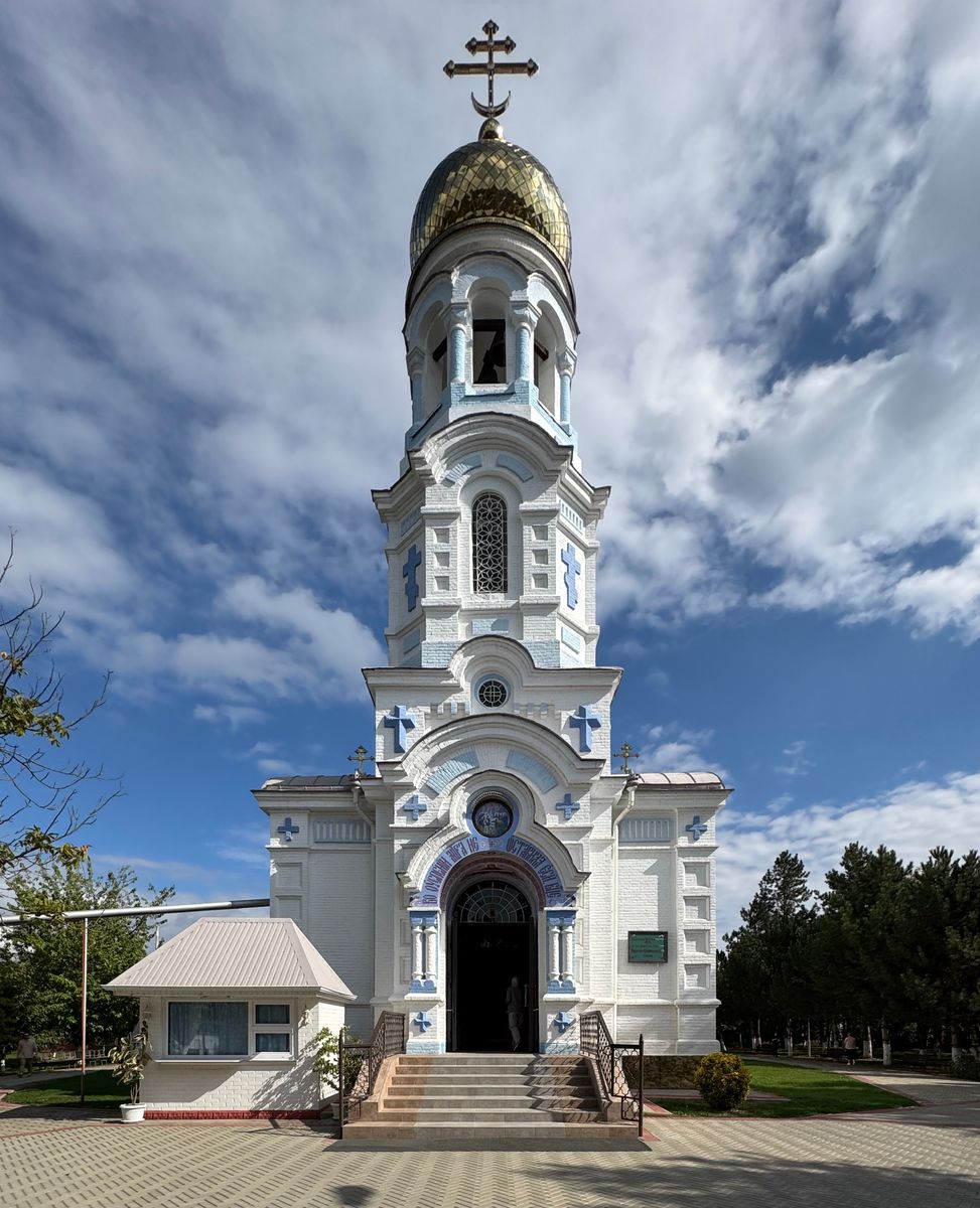 Западный фасад, фасады. Церковь Успения Пресвятой Богородицы, Славянск-на-Кубани (Славянский район, Краснодарский край)