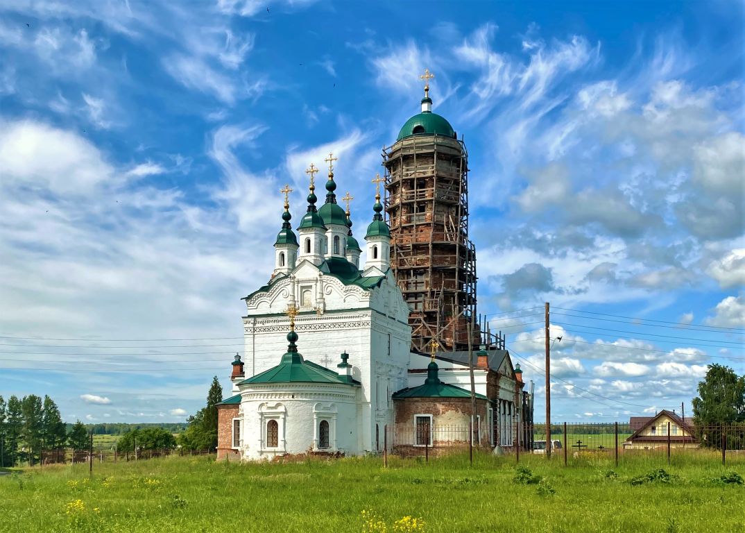 Церковь Рождества Иоанна Предтечи, Широковское (Далматовский район, Курганская область). фасады, Вид с северо-востока