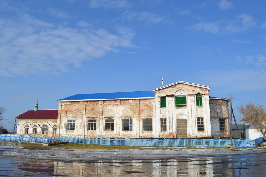 Церковь Троицы Живоначальной, Чаши (Каргапольский район, Курганская область). фасады