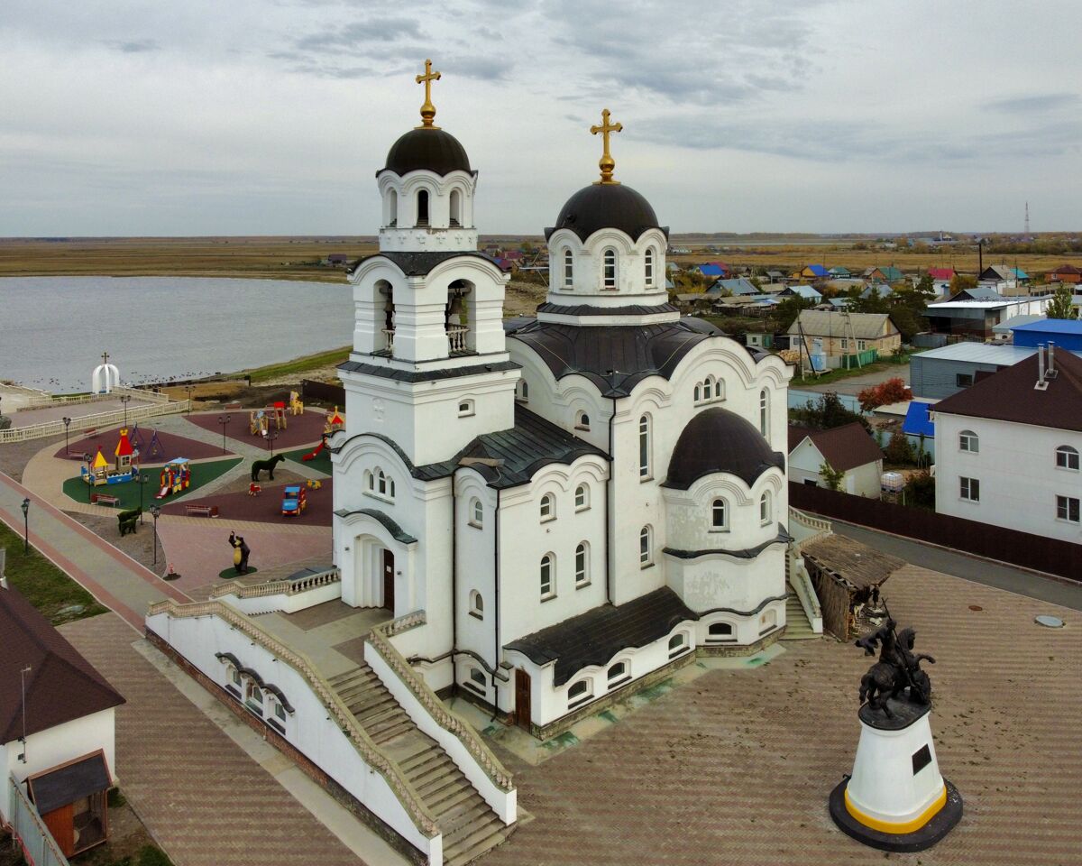 Частоозерье. Церковь Рождества Христова (новая). фасады, Вид с юга