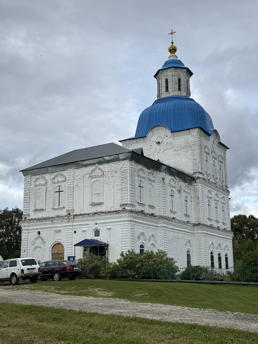 Церковь Успения Пресвятой Богородицы, Демьянское (Уватский район, Тюменская область). фасады, Вид с юго-запада