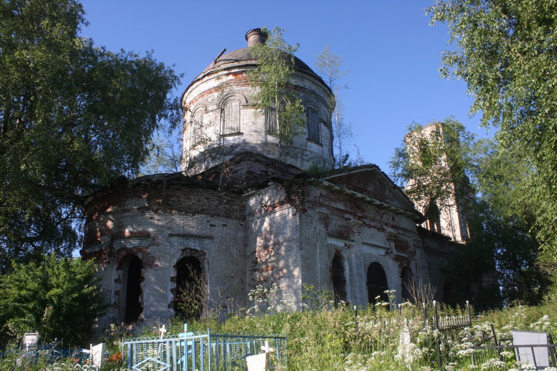 Церковь Смоленской иконы Божией Матери, Георгиевское (Бежецкий район, Тверская область). фасады