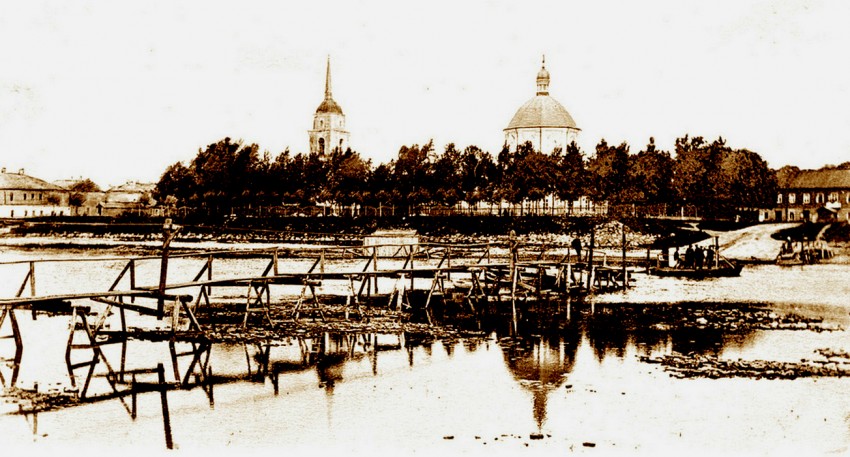 Остров. Церковь Покрова Пресвятой Богородицы. архивная фотография, 1880—1890 год с сайта https://pastvu.com/p/172361