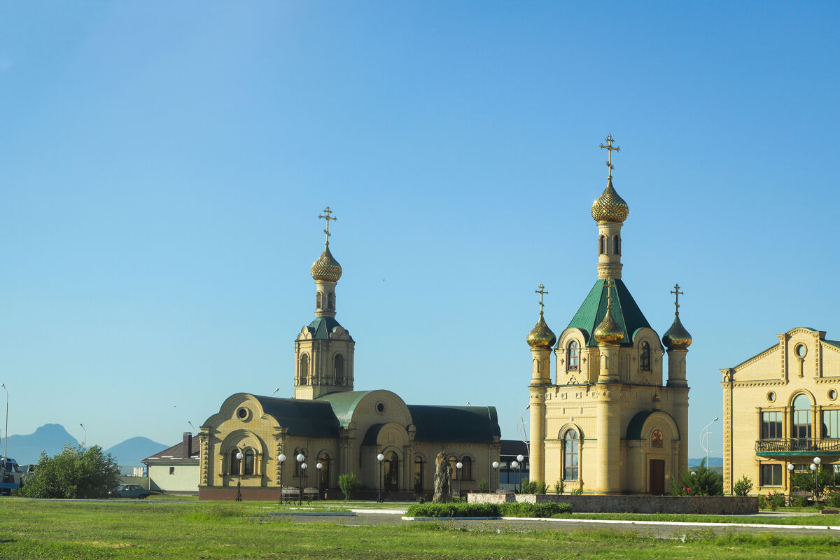 Церковь Георгия Победоносца, Ульяновка (Минераловодский район, Ставропольский край). фасады