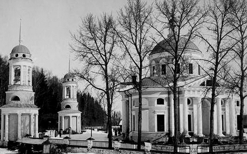 Церковь Успения Пресвятой Богородицы, Бобровка (Оленинский район, Тверская область). архивная фотография, фото 1909 год с сайта http://hram-tver.ru/oleninorn/bobrovkaolen00.jpg