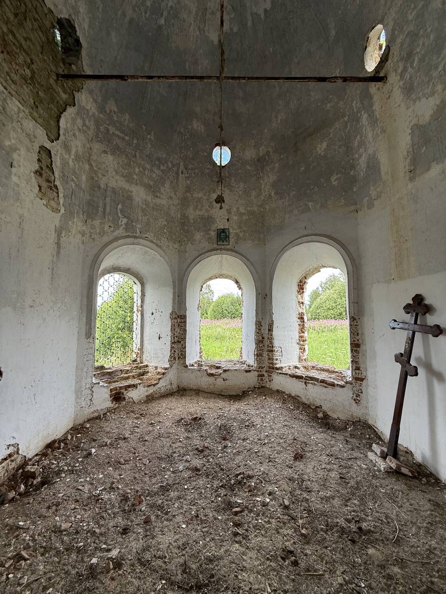 Церковь Прокопия и Иоанна Устюжских, Юровск (Уватский район, Тюменская область). интерьер и убранство, Алтарь