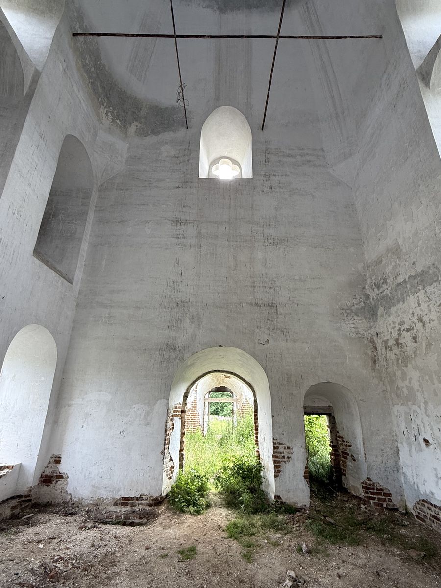 Церковь Прокопия и Иоанна Устюжских, Юровск (Уватский район, Тюменская область). интерьер и убранство, Западная стена основного объема