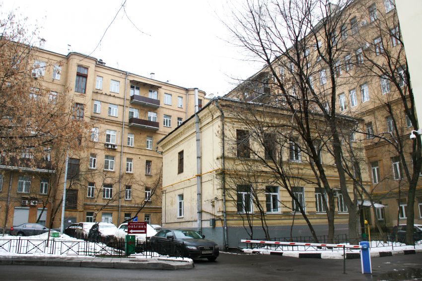 Домовая церковь Александра Невского при бывшем приюте имени Александра II, Якиманка (Центральный административный округ (ЦАО), г. Москва). фасады