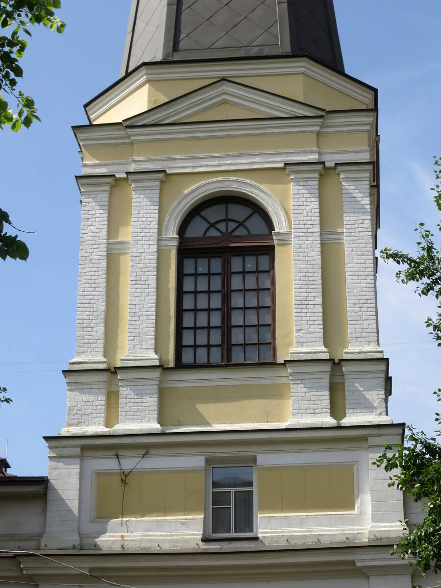 Колокольня церкви Петра и Павла при Хамовнических Казармах, Хамовники (Центральный административный округ (ЦАО), г. Москва). архитектурные детали