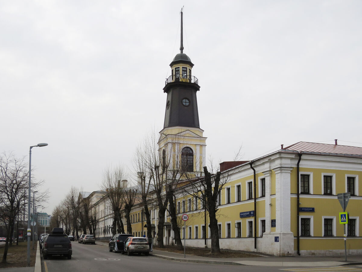 Колокольня церкви Петра и Павла при Хамовнических Казармах, Хамовники (Центральный административный округ (ЦАО), г. Москва). фасады