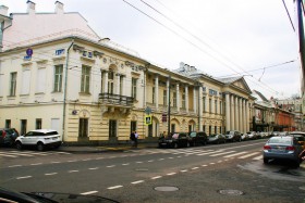 Москва. Домовая церковь Покрова Пресвятой Богородицы при Александро-Мариинском институте