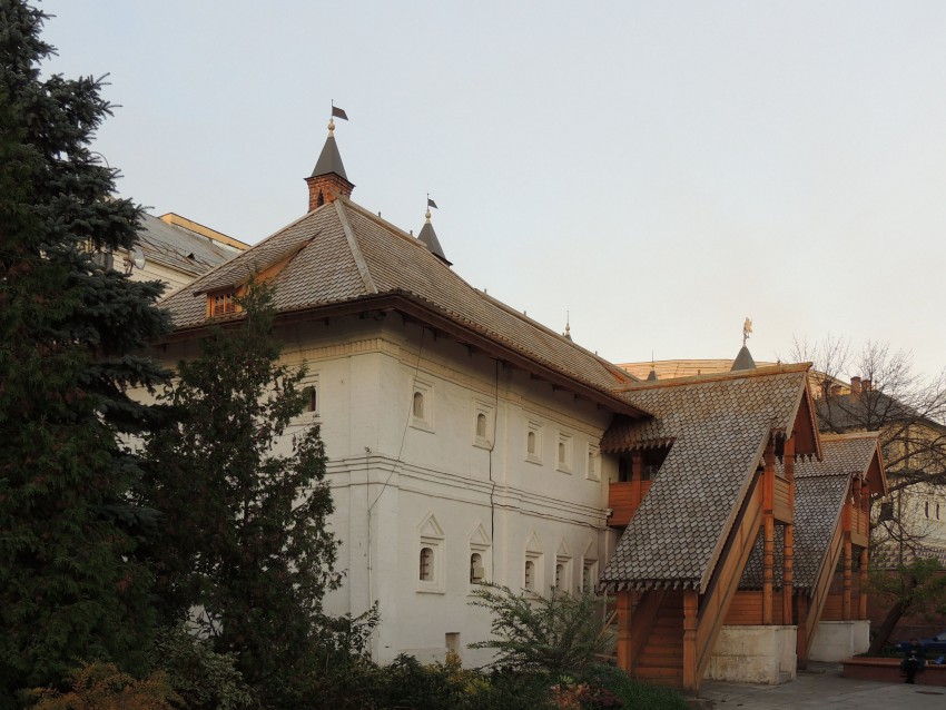 Знаменский монастырь, Тверской (Центральный административный округ (ЦАО), г. Москва). дополнительная информация, Келейный корпус