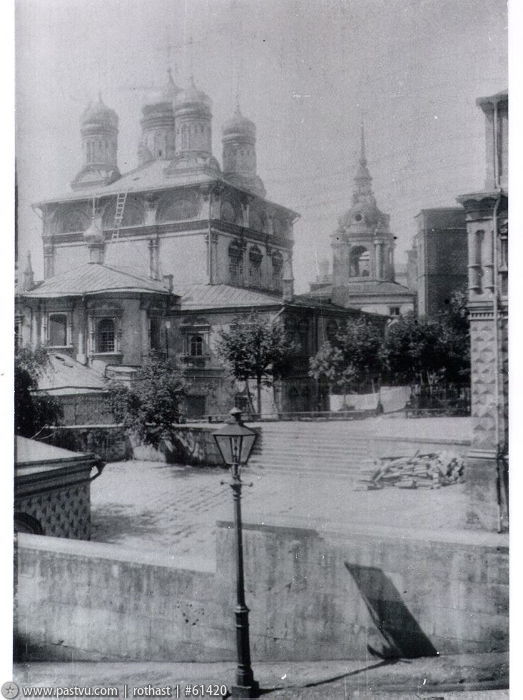 Знаменский монастырь, Тверской (Центральный административный округ (ЦАО), г. Москва). архивная фотография, Фото с сайта pastvu.ru .Фото 1918-1928 гг.