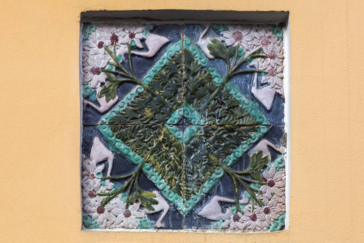 архитектурные детали. Домовая церковь Владимира равноапостольного и Марии Египетской при бывшем Спиридоновском Доме Братолюбивого Общества, Мещанский (Центральный административный округ (ЦАО), г. Москва)