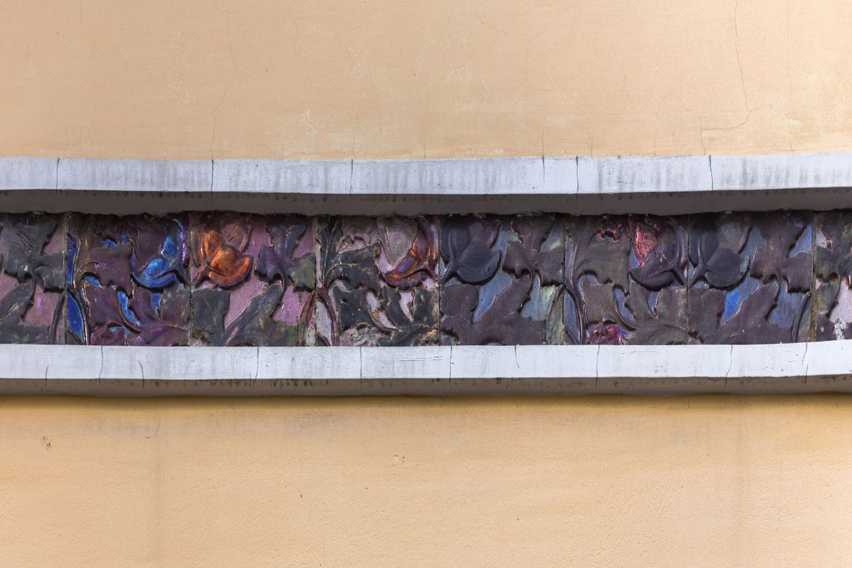 архитектурные детали. Домовая церковь Владимира равноапостольного и Марии Египетской при бывшем Спиридоновском Доме Братолюбивого Общества, Мещанский (Центральный административный округ (ЦАО), г. Москва)