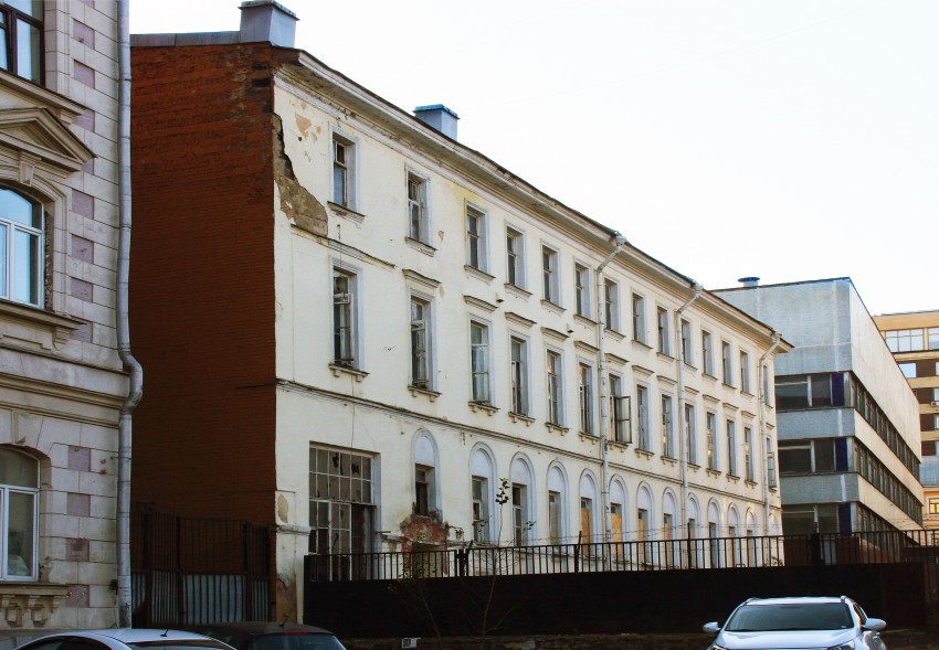 Церковь Александра Невского при училище им. Принца Ольденбургского, Басманный (Центральный административный округ (ЦАО), г. Москва). фасады