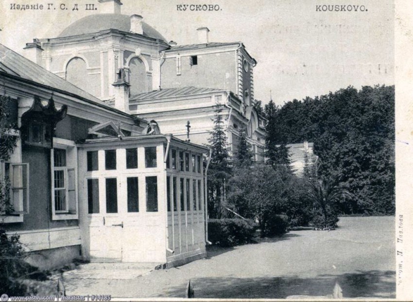 Домовая церковь Чуда Михаила Архангела в Кускове, Вешняки (Восточный административный округ (ВАО), г. Москва). архивная фотография, фото с сайта pastvu.com