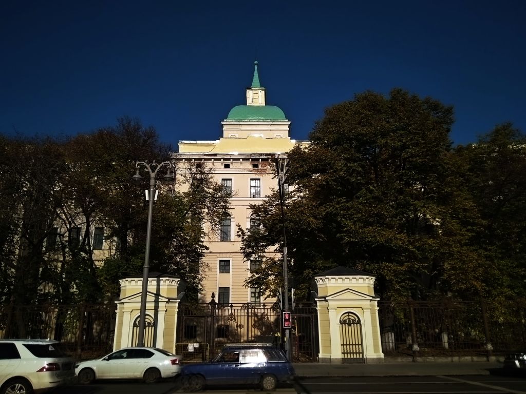 Домовая церковь Екатерины при бывшем Воспитательном Доме, Тверской (Центральный административный округ (ЦАО), г. Москва). фасады