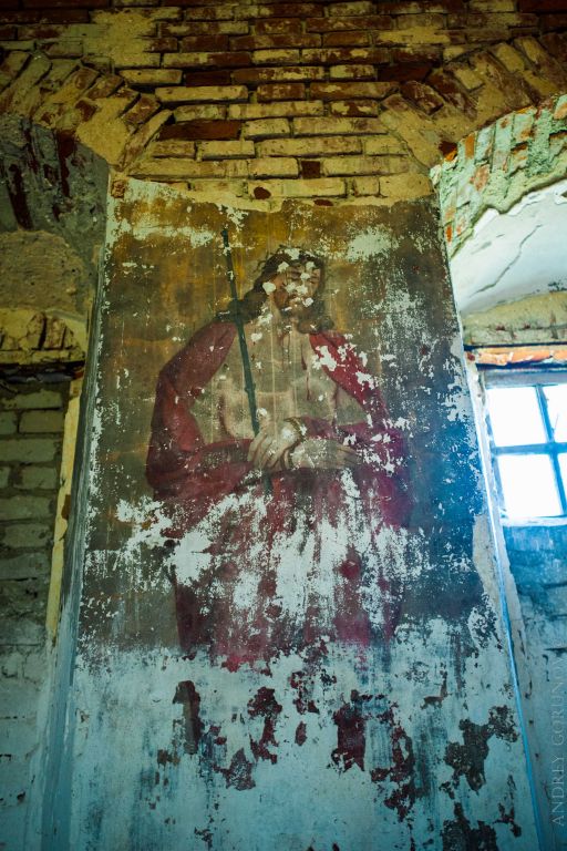 Церковь Михаила Архангела, Порошино (Пачелмский район, Пензенская область). интерьер и убранство, Роспись простенка с образом Иисуса Христа