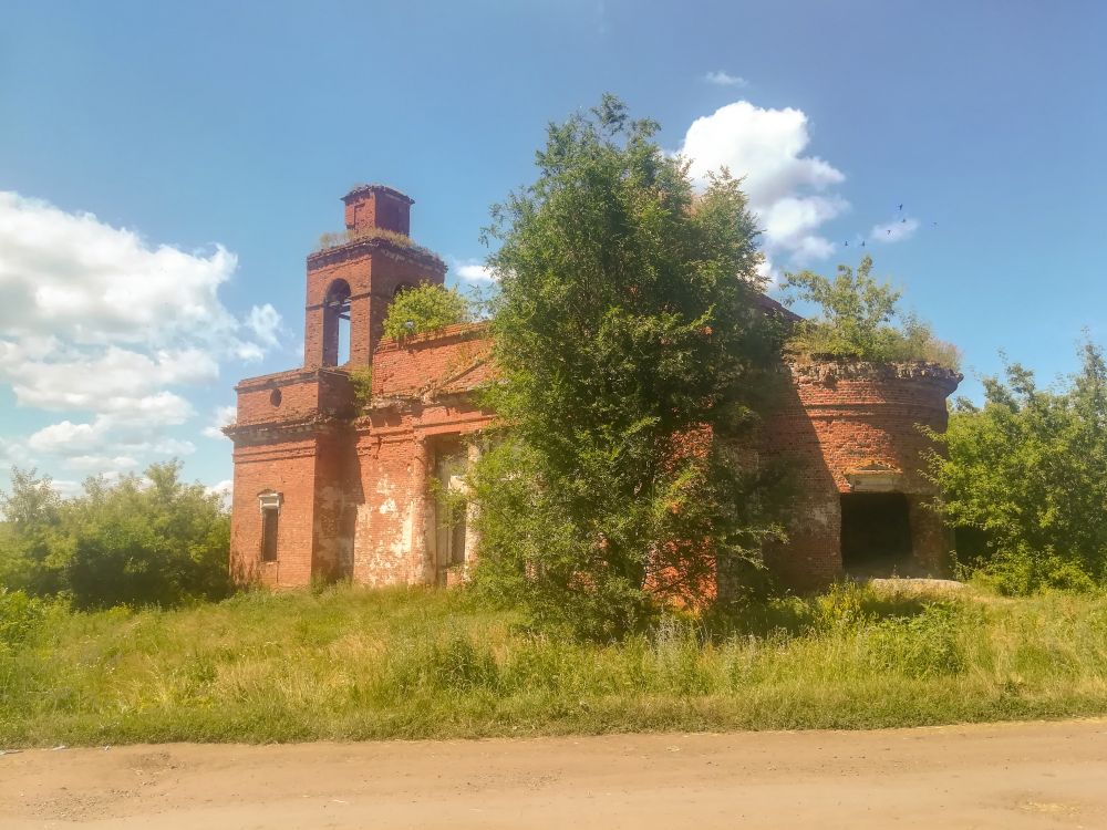 Церковь Космы и Дамиана, Байка (Сердобский район, Пензенская область). общий вид в ландшафте