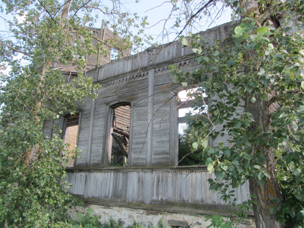Церковь Покрова Пресвятой Богородицы (старая), Малая Садовка (Сосновоборский район, Пензенская область). фасады