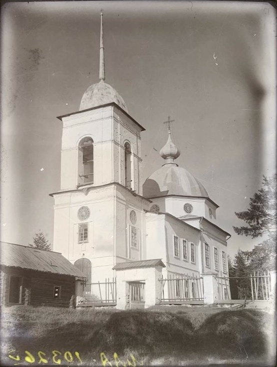Фото (негатив) из собрания ГНИМА им А.В. Щусева (с сайта goscatalog.ru,№52214930), архивная фотография. Церковь Преображения Господня на Кьяндском погосте, Гребеневская (Спасское) (Шенкурский район, Архангельская область)