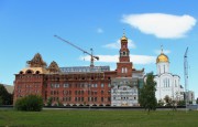 Церковь Трёх Святителей при Поволжском православном институте имени святителя Алексия, Строящееся здание института, вид с противоположной стороны улицы<br>, Тольятти, Тольятти, город, Самарская область