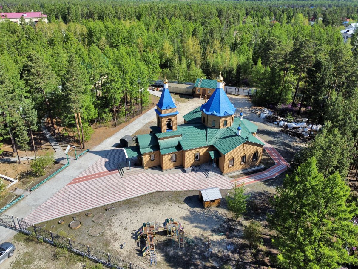 Церковь Успения Пресвятой Богородицы, Таксимо (Муйский район, Республика Бурятия). фасады, Вид с юга