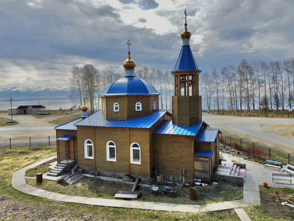 Церковь Владимирской иконы Божией Матери, Нижнеангарск (Северобайкальский район, Республика Бурятия). общий вид в ландшафте, Вид с севера
