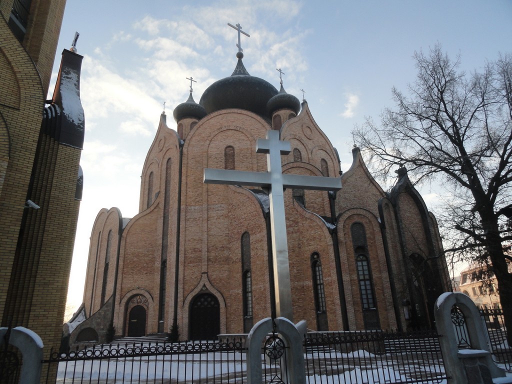 Белосток. Церковь Сошествия Святого Духа. фасады