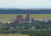 Церковь Космы и Дамиана, Церковь в панораме села, вид с дороги Ташелка - Новая Бинарадка<br>, Мусорка, Ставропольский район, Самарская область