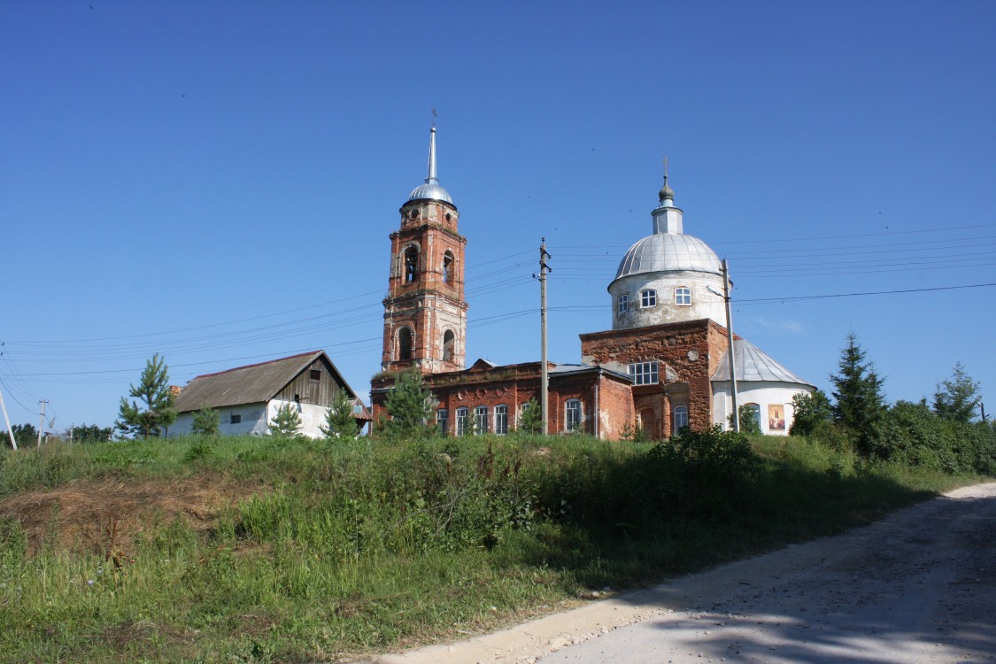 Церковь Никиты мученика, Берёзово (Суворовский район, Тульская область). общий вид в ландшафте