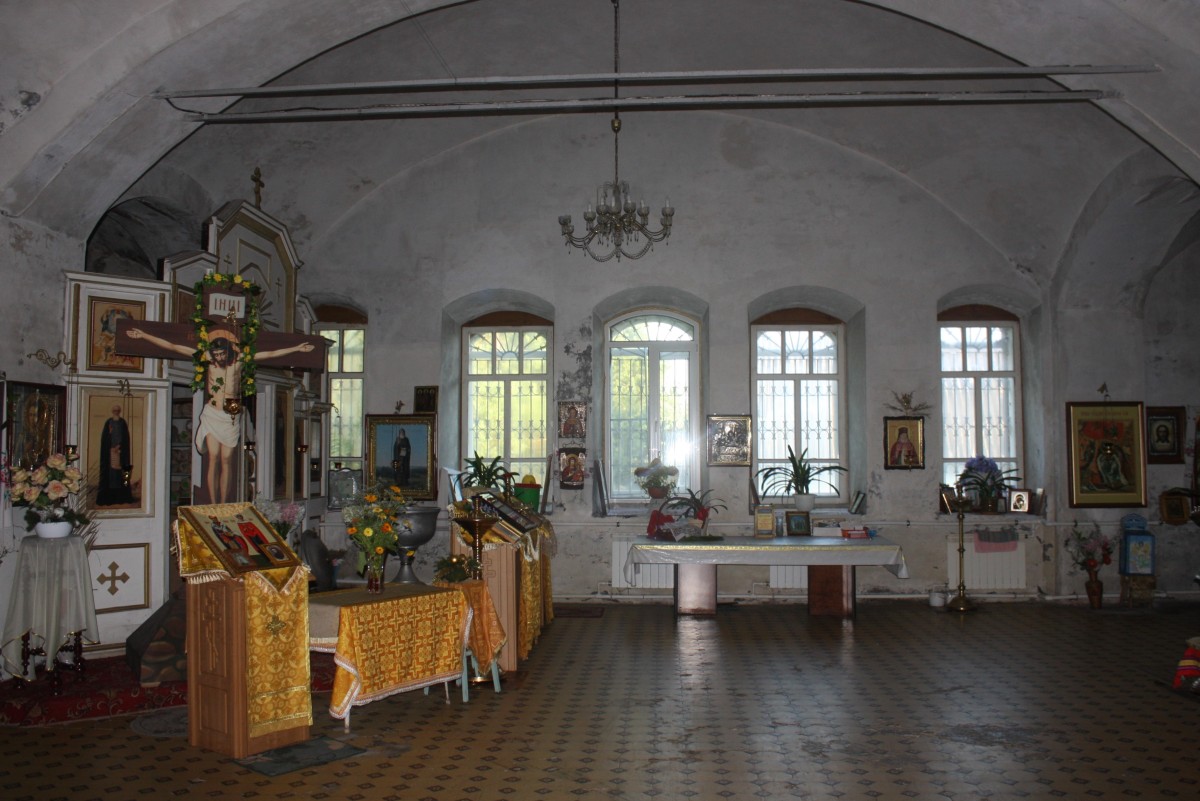 Церковь Никиты мученика, Берёзово (Суворовский район, Тульская область). интерьер и убранство
