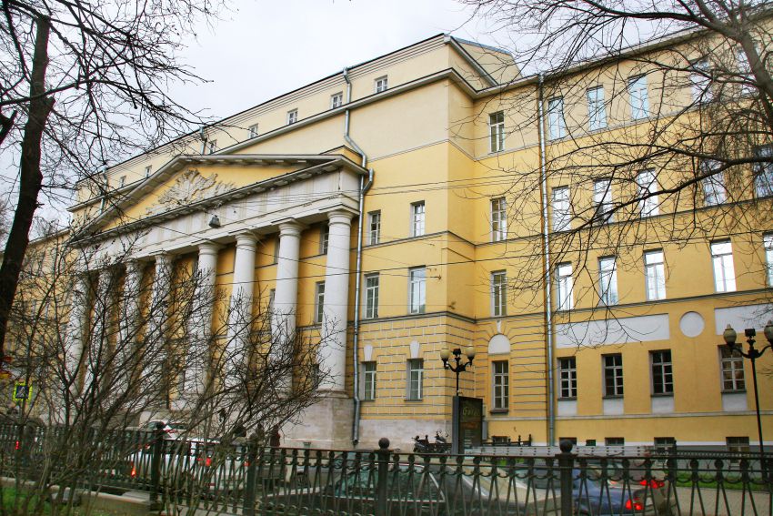 Домовая церковь Осии Пророка при 7-м гренадерском Самогитском полку в Покровских казармах, Басманный (Центральный административный округ (ЦАО), г. Москва). фасады