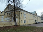 Моленная Преображения Господня в надвратном корпусе бывшего Преображенского богадельного дома, , Москва, Восточный административный округ (ВАО), г. Москва