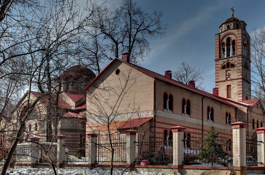 Церковь Макария Алтайского (Невского) в Кунцеве, Фили-Давыдково (Западный административный округ (ЗАО), г. Москва). фасады