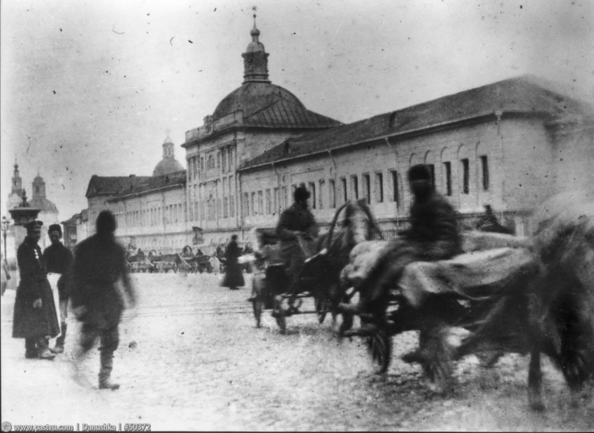 Домовая церковь Ианнуария Священномученика при Дворянском Институте в Запасном Дворце, Басманный (Центральный административный округ (ЦАО), г. Москва). архивная фотография, Фото с сайта pastvu.com