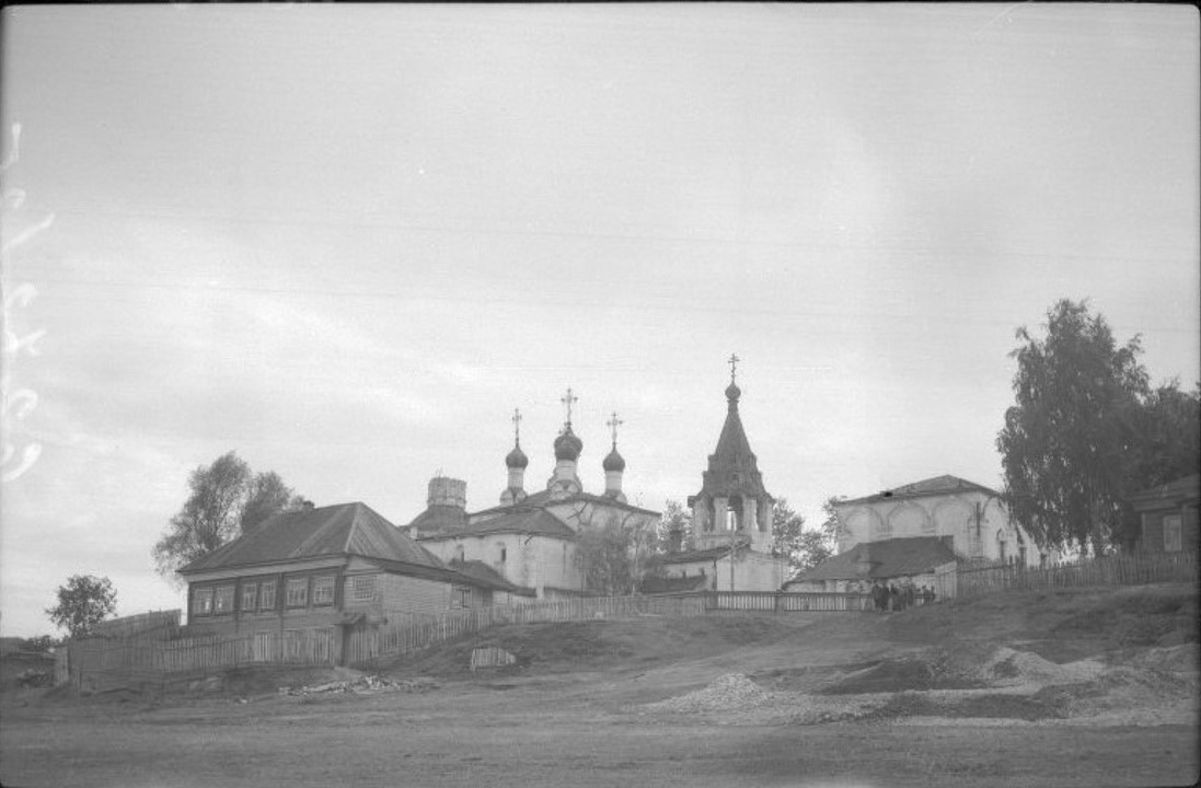 Церковь Вознесения Господня в Борисоглебском Муромском монастыре, Борисоглеб (Муромский район и г. Муром, Владимирская область). архивная фотография, Общий вид. Фото 1956 г. из коллекции ГНИМА. (ГК № 48097681)