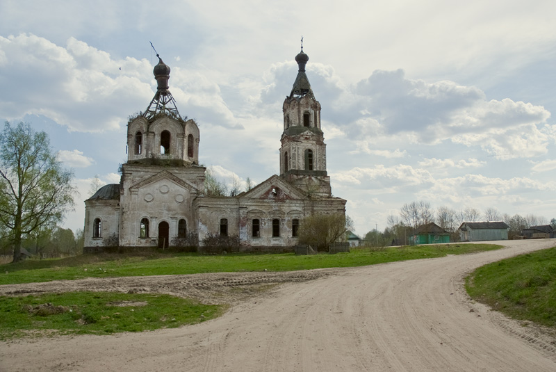 Церковь Воскресения Словущего, Ахматово (Молоковский район, Тверская область). фасады
