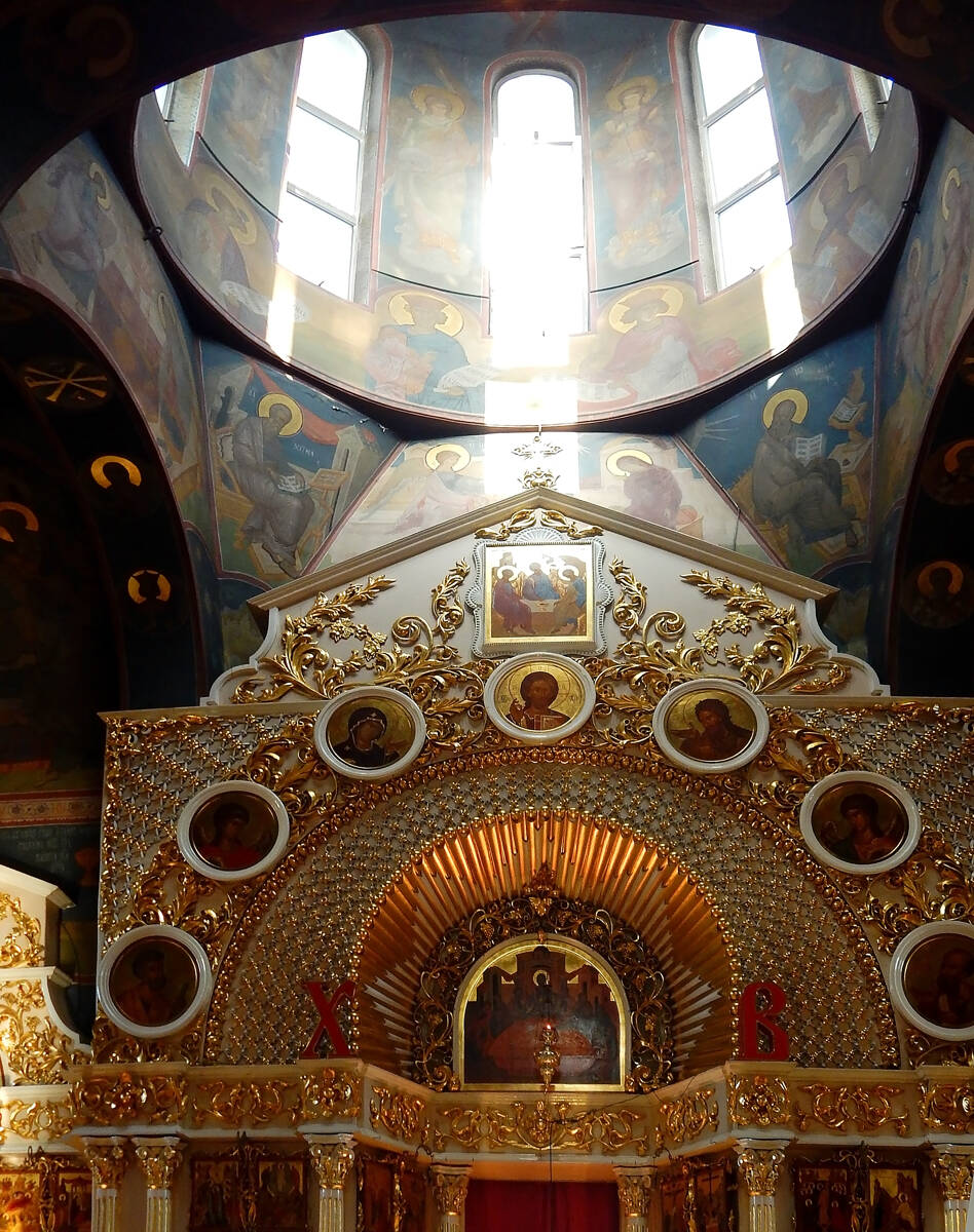 Георгиевский женский монастырь. Церковь Георгия Победоносца, Ессентуки (Ессентуки, город, Ставропольский край). интерьер и убранство