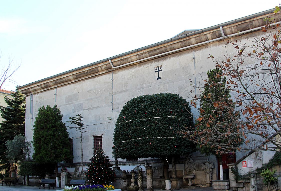 Стамбул. Монастырь Пресвятой Богородицы «Живоносный Источник» в Балыклы. фасады