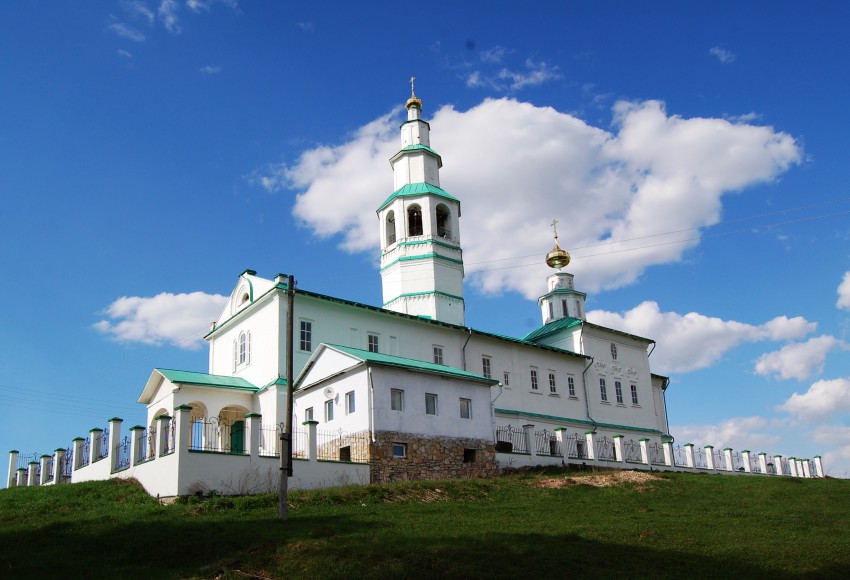 Церковь Рождества Христова, Комарово (Кунгурский район и г. Кунгур, Пермский край). фасады