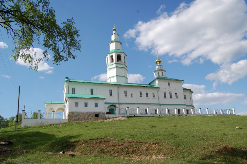 Церковь Рождества Христова, Комарово (Кунгурский район и г. Кунгур, Пермский край). фасады