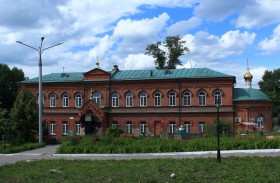 Ульяновск. Домовая церковь Сошествия Святого Духа при бывшей Чувашской учительской школе