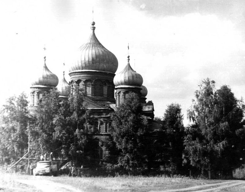 Куликовка. Церковь Михаила Архангела. архивная фотография, Фото из паспорта ОКН, 1974